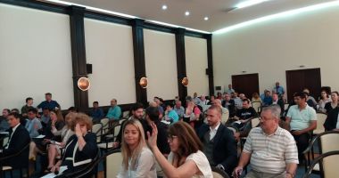 UPDATE. Consilierii locali din Constanța, în ședință. PNL ÎL TAXEAZĂ PE FĂGĂDĂU! - 2