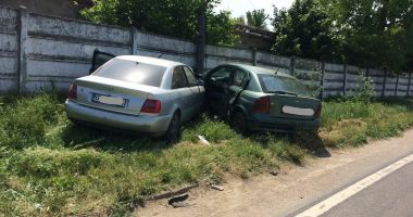 Stire din Eveniment : Un șofer din Constanța a făcut accident, imediat cum a pornit mașina!