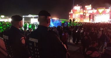 Stire din Eveniment : Cea de-a treia zi a festivalurilor „Beach, please!” și „Sunwaves 30”, fără evenimente negative
