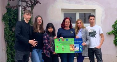 Stire din Cultură-Educație : O nouă experienţă Erasmus+ în Slovacia pentru edeleni