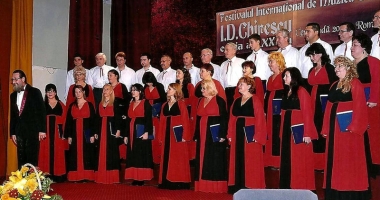 Stire din Cultură-Educație : 35 de ani de muzică corală la Cernavodă
