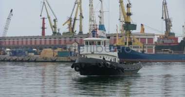 Stire din Eveniment : Portul Constanța, închis