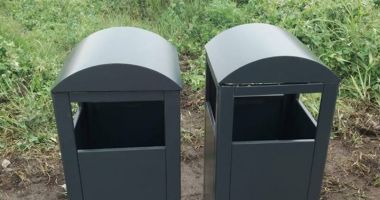 În sfârșit! Coșuri de gunoi în parcările de pe DN39 - 2