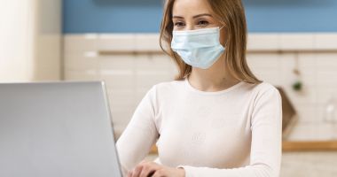 Stire din Tehnologie : Cât de mulți români erau, de fapt, pregătiți să muncească de acasă?