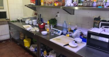 IMAGINI GREU DE PRIVIT!  OPC CONSTANȚA A MAI ÎNCHIS UN RESTAURANT, DUPĂ "JALEA" GĂSITĂ - 7