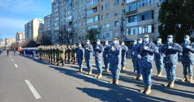 Stire din Eveniment : GALERIE FOTO / Paradă militară de Ziua Națională a României, la Constanța