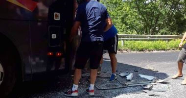 GALERIE FOTO / Autocar cu sportivi români, LOVIT DE UN TIR în Muntenegru - 2