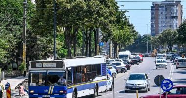 Stire din Social : Mai multe trasee CT BUS, deviate în urma unei avarii RAJA