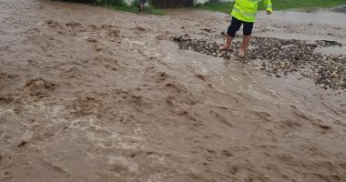 GALERIE FOTO / JUDEȚUL CONSTANȚA ESTE SUB APE. PLOILE AU FĂCUT PRĂPĂD! - 4
