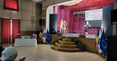 Ziua Internațională a Familiei sărbătorită la Cumpăna cu un spectacol "Vintage" - 4