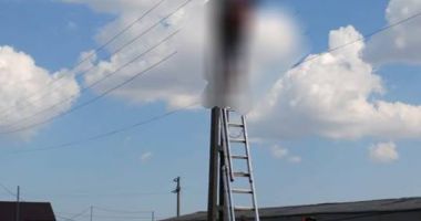 GALERIE FOTO / TRAGEDIE LA CONSTANȚA! Un bărbat A DECEDAT după ce s-a ELECTROCUTAT pe un stâlp - 2