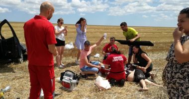 GALERIE FOTO /GRAV ACCIDENT RUTIER LA PALAZU MIC! INTERVINE ELICOPTERUL SMURD - 4