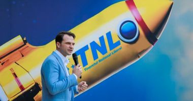 Stire din Politică-Administrație : Sebastian Burduja: Generaţia actuală se prezintă cu prea mulţi politicieni, dar cu prea puţini lideri autentici