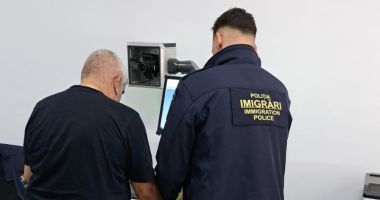 Stire din Eveniment : Străin căutat internațional, depistat de polițiștii de imigrări Constanța