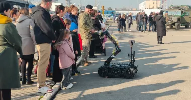 Moș Crăciun Scafandru vine cu sacul plin de cadouri în Portul Militar Constanța - 2