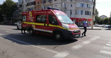 GALERIE FOTO / Accident rutier la intersecția bulevardului Tomis cu strada Ion Rațiu. Două persoane au fost rănite - 6