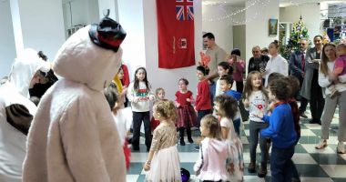 Stire din Social : Moș Crăciun le-a oferit clipe de neuitat copiilor navigatorilor