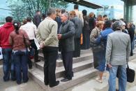 Stire din Social : Disperare și îmbulzeală la Bursa generală a locurilor de muncă