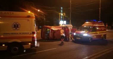 GALERIE FOTO / ACCIDENT RUTIER GRAV NOAPTEA TRECUTĂ în Constanța. O ambulanță SMURD a fost răsturnată - 8