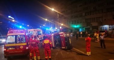 GALERIE FOTO / ACCIDENT RUTIER GRAV NOAPTEA TRECUTĂ în Constanța. O ambulanță SMURD a fost răsturnată - 2