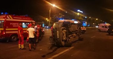 GALERIE FOTO / ACCIDENT RUTIER GRAV NOAPTEA TRECUTĂ în Constanța. O ambulanță SMURD a fost răsturnată - 5