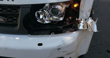 GALERIE FOTO / Accident rutier pe bulevardul Ferdinand. Un motociclist a fost rănit - 2