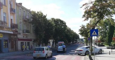 GALERIE FOTO / Accident rutier pe bulevardul Tomis. Un pieton a fost rănit - 3