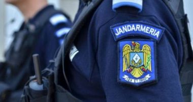 Pliculeţe cu substanțe halucinogene, confiscate de jandarmii constănțeni