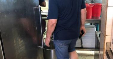 GALERIE FOTO. Toxiinfecție alimentară, la Costinești. 10 PERSOANE AFECTATE! "Am depistat un depozit ascuns!" - 4