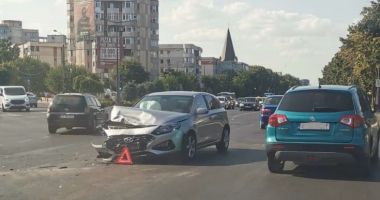 Accident rutier la intersecția de la Dacia