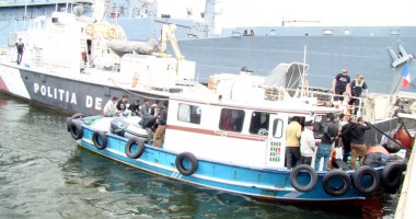 39 de migranți afgani și iranieni, depistați în Marea Neagră - 2
