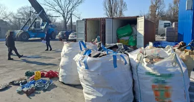 Zeci de tone de deșeuri, aduse în Portul Constanța. Descoperirea polițiștilor de frontieră - 3