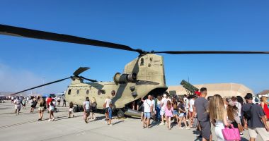 A început Black Sea Air Show 2025. Mii de constănțeni și turiști sunt prezenți la evenimentul de la Mihail Kogălniceanu - 8