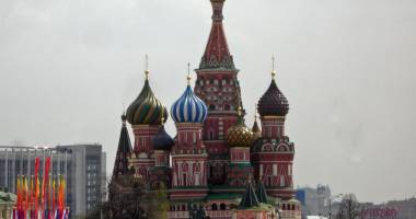 Stire din Actualitate : De unde provine mirosul "chimic" care a alertat Moscova