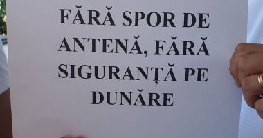 Angajații ANR au protestat în fața instituției. “Fără spor de antenă, fără siguranță navală!” - 4
