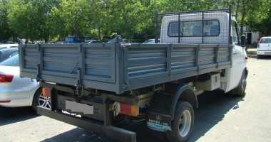 Stire din Eveniment : Autoutilitară Mercedes Benz furată din Italia, descoperită în Constanța