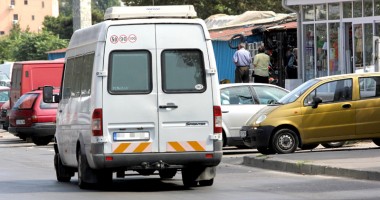 Stire din Cetățenești : "Cât vom mai circula ca sardelele și în nesiguranță?"