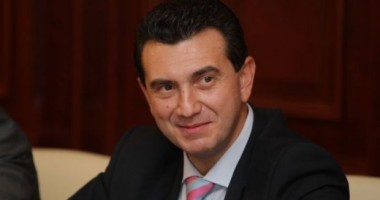 Stire din Politică-Administrație : Palaz: "Nicușor este cucuveaua veselă?"