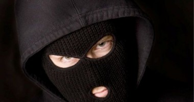 Stire din Eveniment : A intrat hoțul la vecinul? Iată ce trebuie să faceți!
