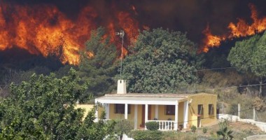 Stire din Actualitate : Incendii devastatoare în Valencia: peste 2000 de oameni evacuați