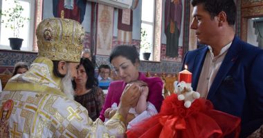 Două fetițe au fost botezate în comuna Cumpăna cu ocazia hramului Bisericii „Sfânta Cuvioasă Parascheva” - 2