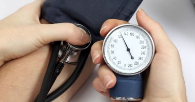 Stire din Sănătate : Peste 400 de constănțeni și-au măsurat tensiunea arterială