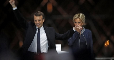 GALERIE FOTO. Femeia din spatele lui Emmanuel Macron. Profesoară de Artă Dramatică, cu 25 de ani mai în vârstă ca el - 2