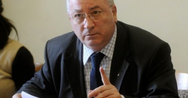 Stire din Politică-Administrație : Hașotti, despre fuziunea cu PNG: Nu aș fi foarte încântat de un asemenea gest politic din partea PNL