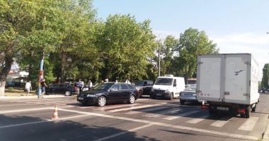 GALERIE FOTO. Accident rutier în Mamaia. Se circulă cu dificultate spre Năvodari! - 3