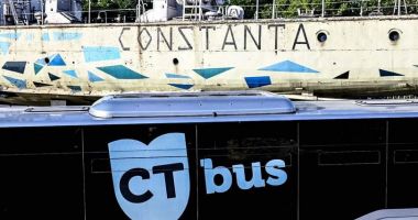 Stire din Social : Trasee deviate din cauza unui copac căzut pe strada I. G. Duca