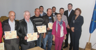 40 de fermieri constănțeni  s-au specializat în managementul exploatației agricole - 8