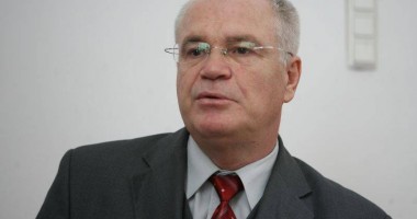 Stire din Politică-Administrație : "Imunitatea parlamentară nu trebuie să existe"