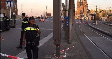 Grav incident la Amsterdam. O mașină a intrat într-un grup de oameni. Noul bilanț: Opt victime!