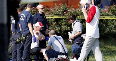 Galerie foto. ATAC ARMAT ÎN VIRGINIA (SUA). Mai multe persoane rănite, atacatorul mort - 4